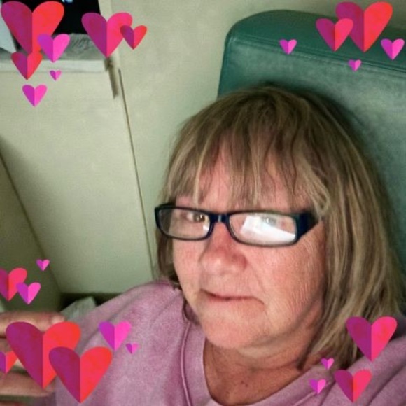 Meet your Posher, Debra - Picture 1 of 1